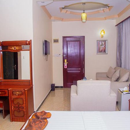 Star City Hotel Dar es Salaam Exterior foto